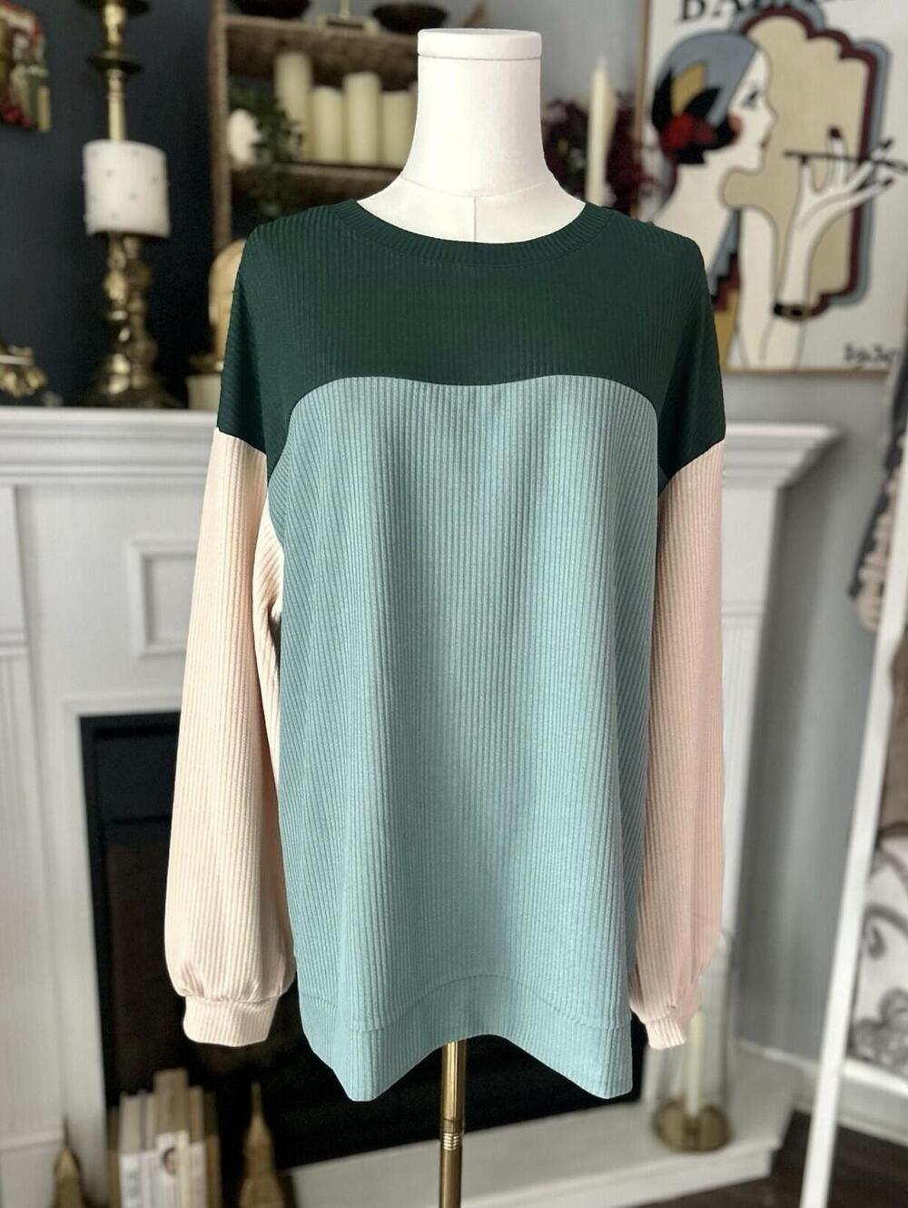 Wiholl Long Sleeve Multicolor Tee Women’s Size Medium Lounge Wear